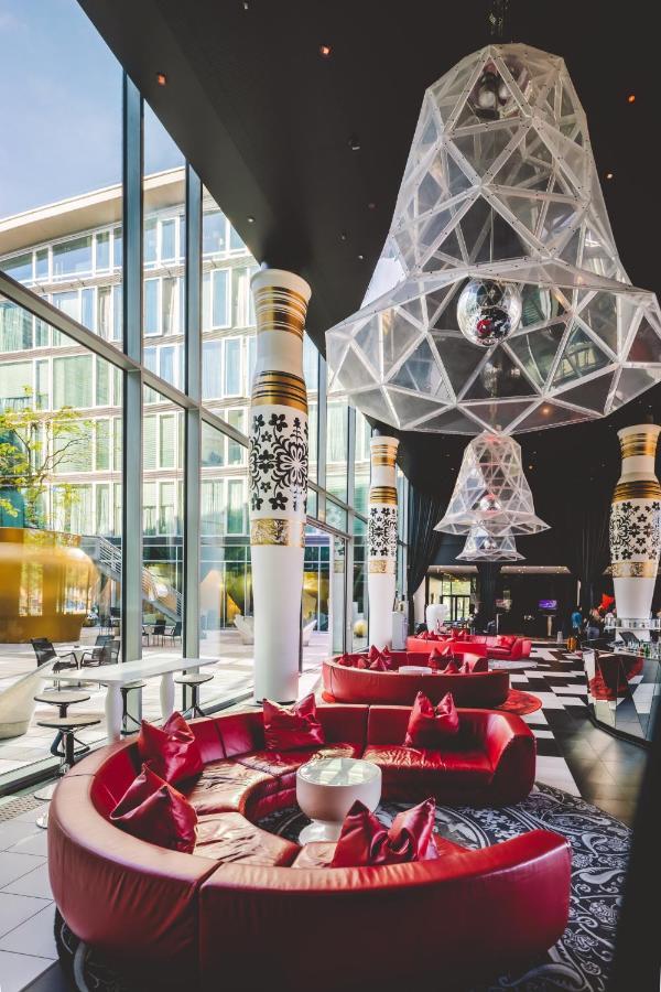 Kameha Grand Bonn Hotell Exteriör bild The interior of the hotel