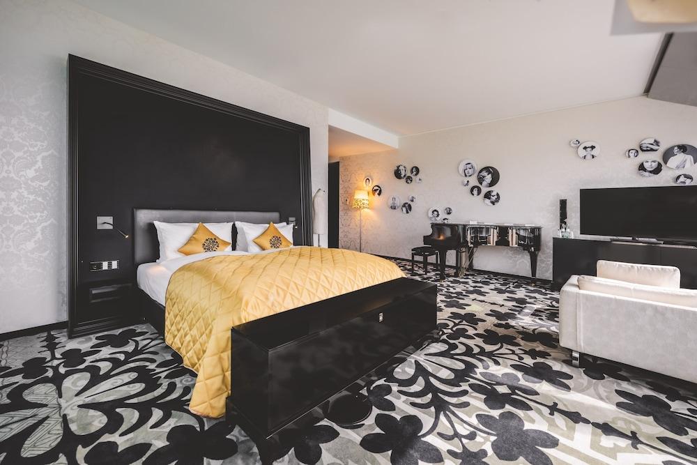 Kameha Grand Bonn Hotell Exteriör bild Suite